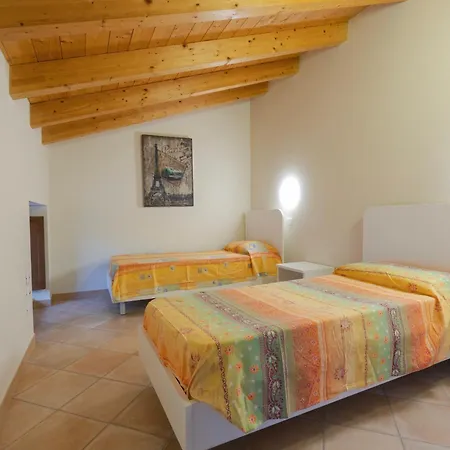 Casa Nini By Garda Facilities Appartement