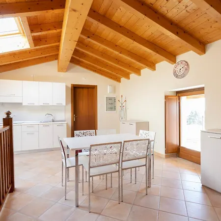 Casa Nini By Garda Facilities Appartement Manerba del Garda
